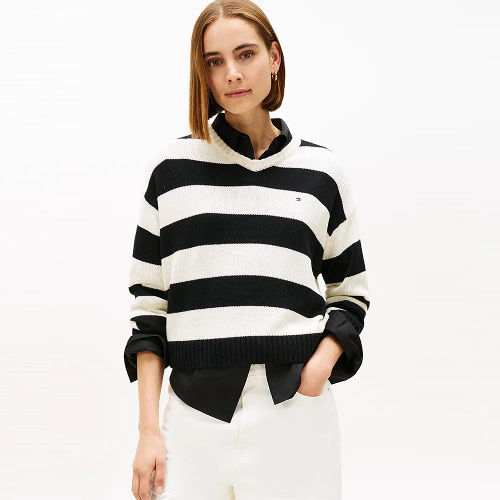 Женский чёрный джемпер с V-образным вырезом и полосками от Tommy Hilfiger Women