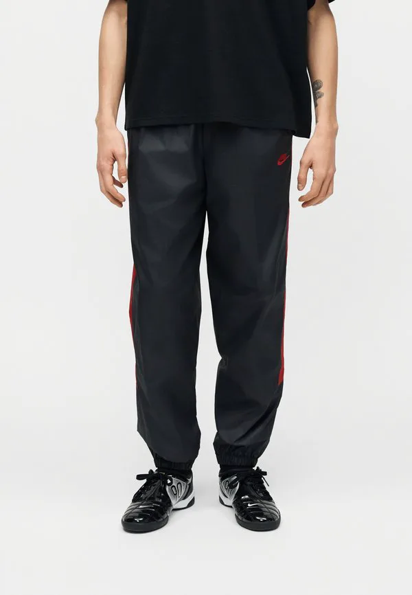 Брюки от спортивного костюма Nike Sportswear, Black/Team Crimson — фото 4