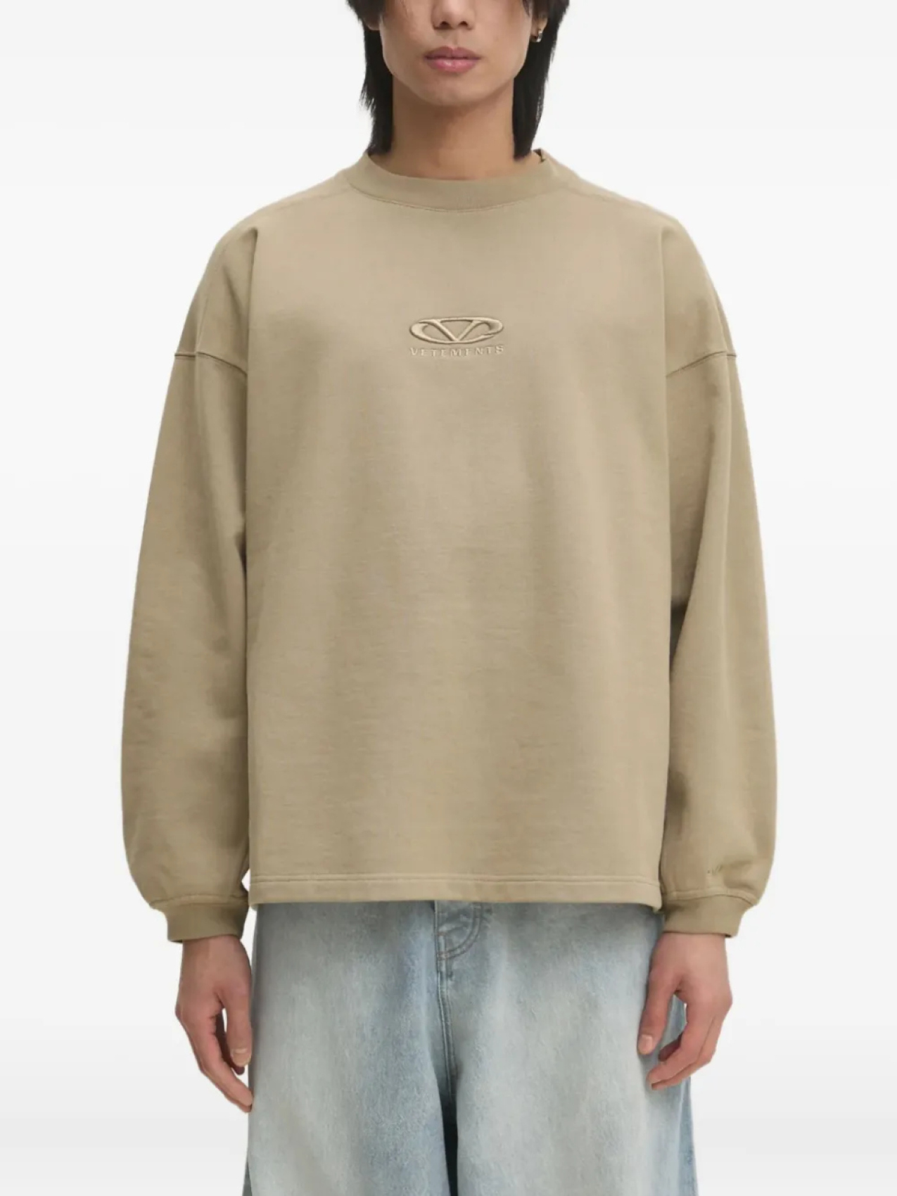 

Толстовка с вышитым логотипом VETEMENTS, нейтральный