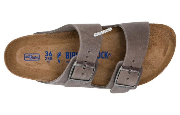 Тапочки arizona soft footbed oiled leather sandals 'iron' Birkenstock, серый — фото 3