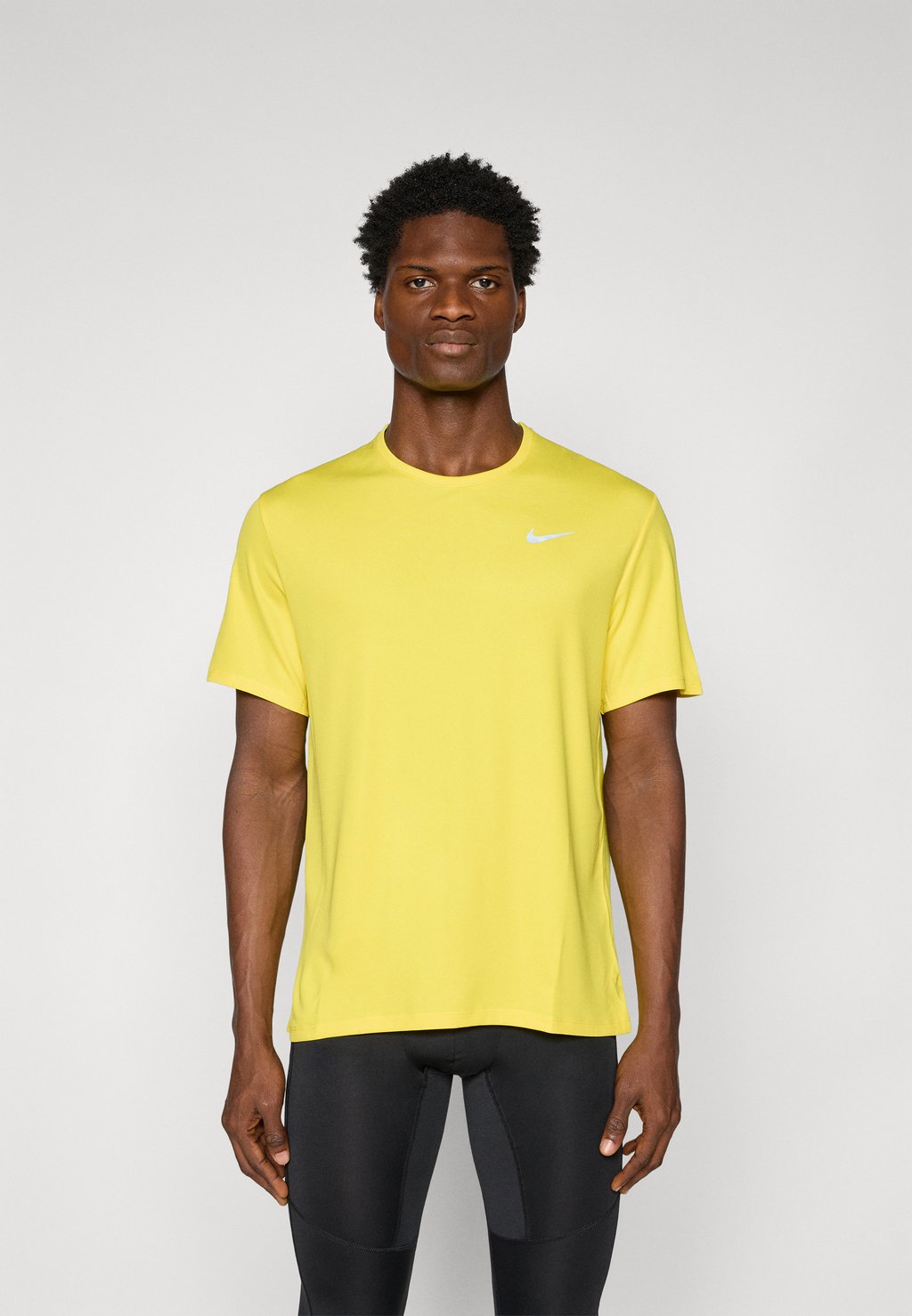 

Спортивная футболка MILER Nike Performance, желтый