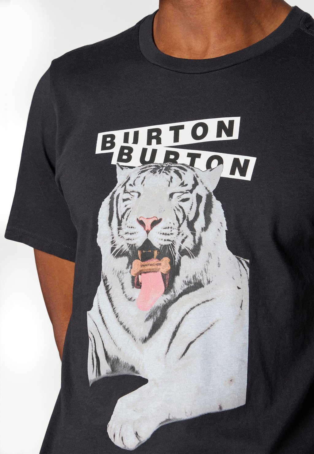 

Футболка с принтом PROCESS TEE UNISEX Burton, черный