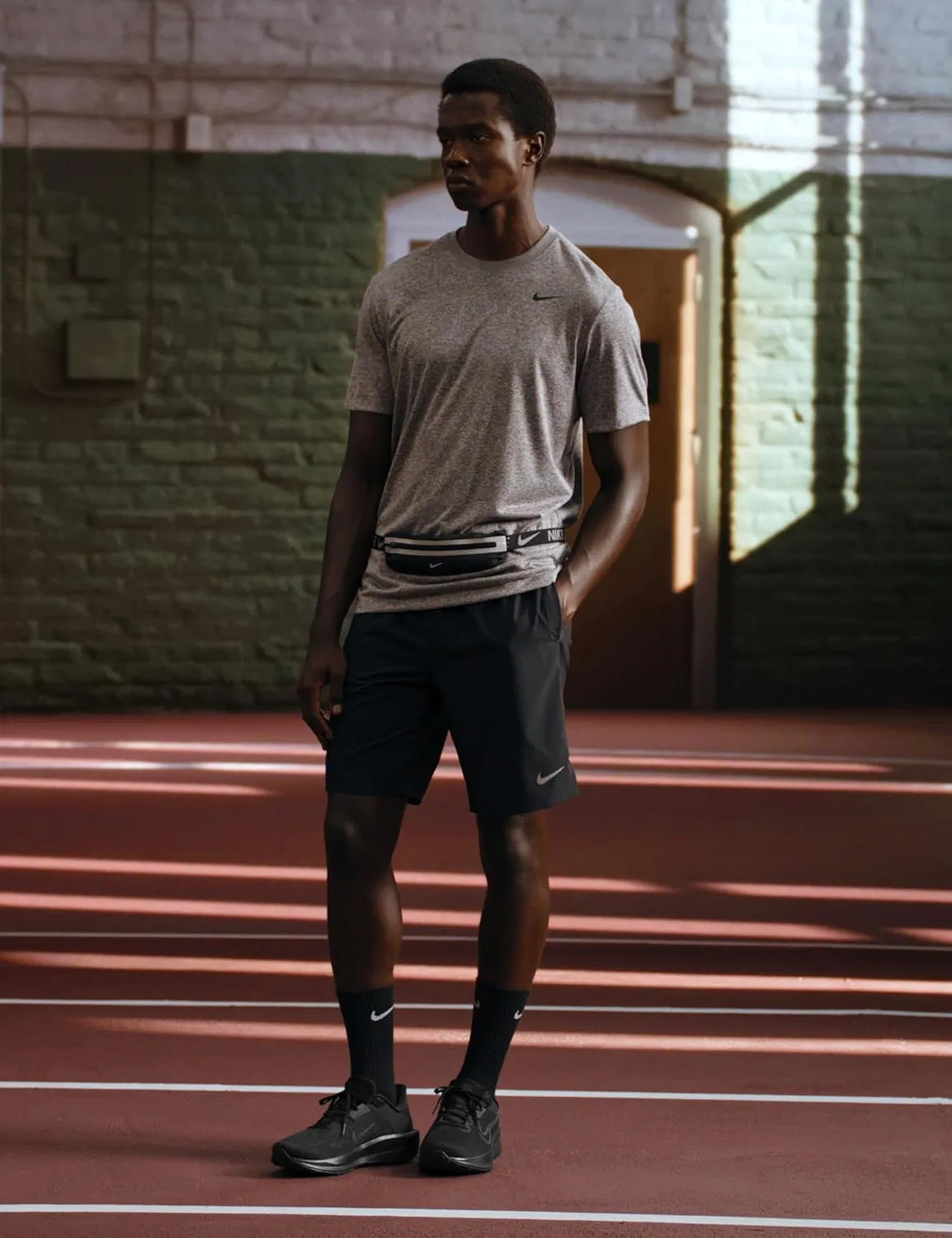 Мужские кроссовки Nike Quest 6, Black Dk Smoke Grey — фото 3