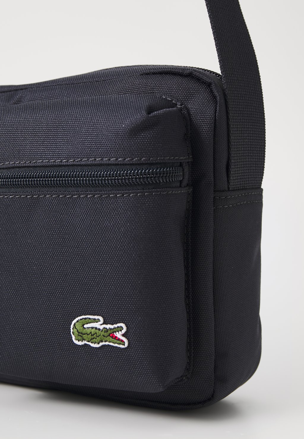 

Сумка через плечо REPORTER BAG Lacoste, темно-синий