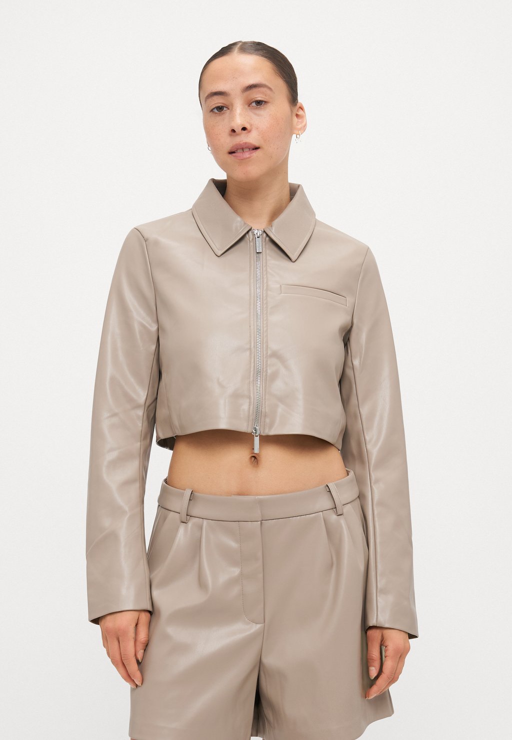 

Куртка из искусственной кожи ONLSARAMY JACKET ONLY Petite, бежевый