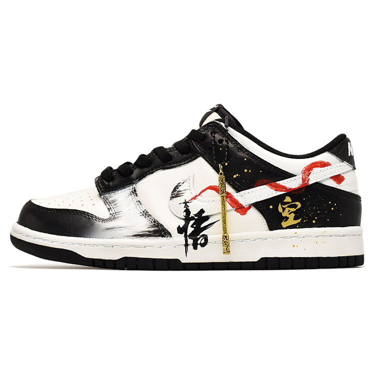 

Кроссовки Nike Dunk Kids' Skateboarding Shoes Grade School