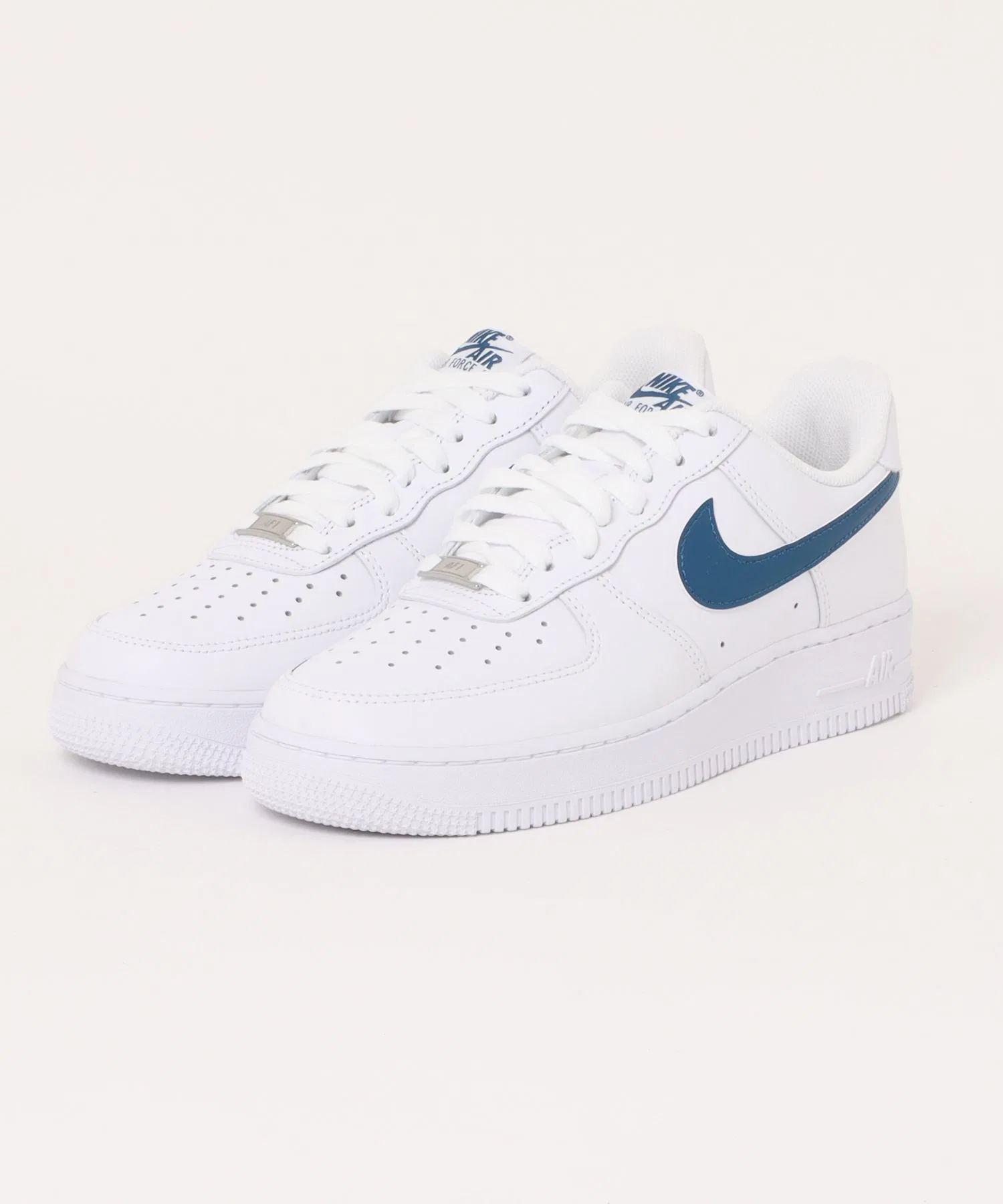 Мужские кроссовки Air Force 1 '07 NIKE кожаные белые