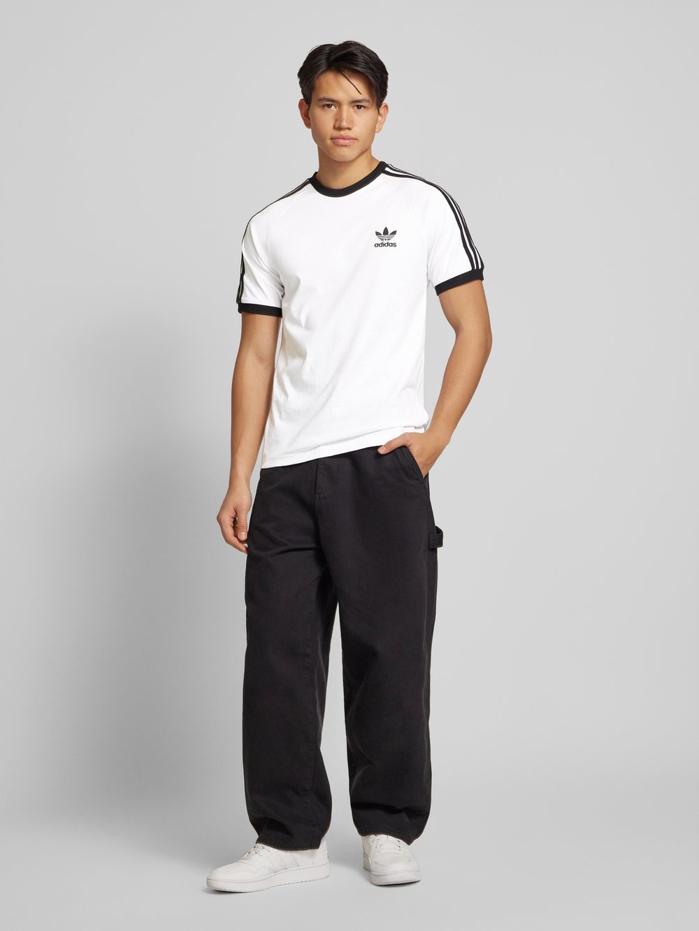 

Футболка с вышитой этикеткой adidas Originals, белый