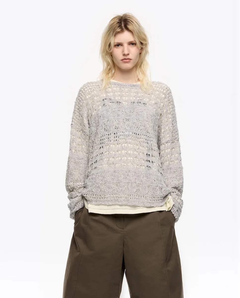 

Женский джемпер с вырезами из люрекса серебряного цвета Bimba y Lola