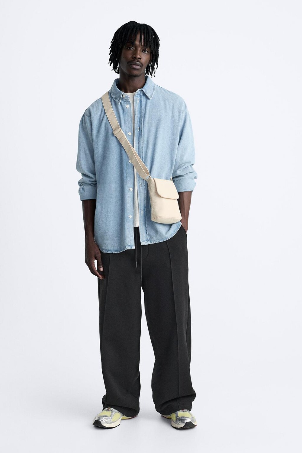 

Мини-сумка из вертикального нейлона ZARA, белый