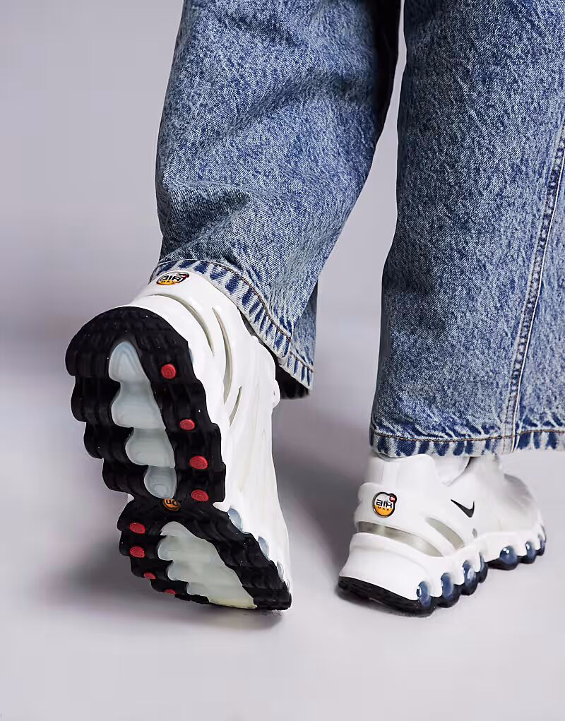 Nike - Air Max DN8 - Кроссовки в бежево-белом и черном цветах — фото 4