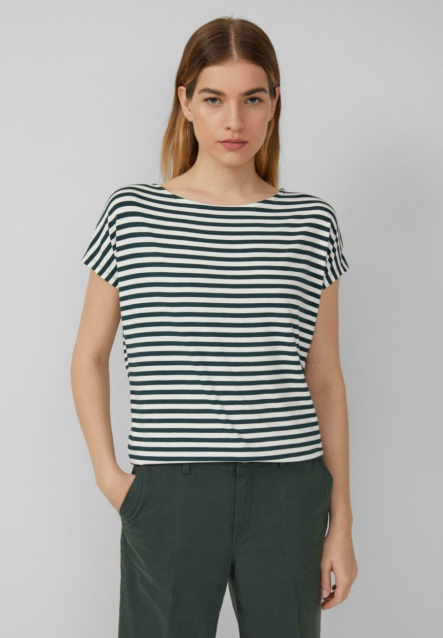 

Футболка s.Oliver Print T-shirt, Tannengrün/Multi-Coloured, Красный, Футболка s.Oliver Print T-shirt, Tannengrün/Multi-Coloured