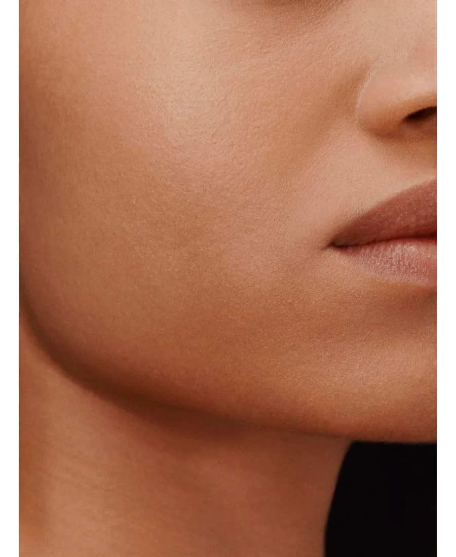 Тональная основа Plein Air, Luminous Matte Skincare Foundation, 1,11 унции HERMÈS, 45c seigle is a cool, slightly ochre medium бежевый — фото 3