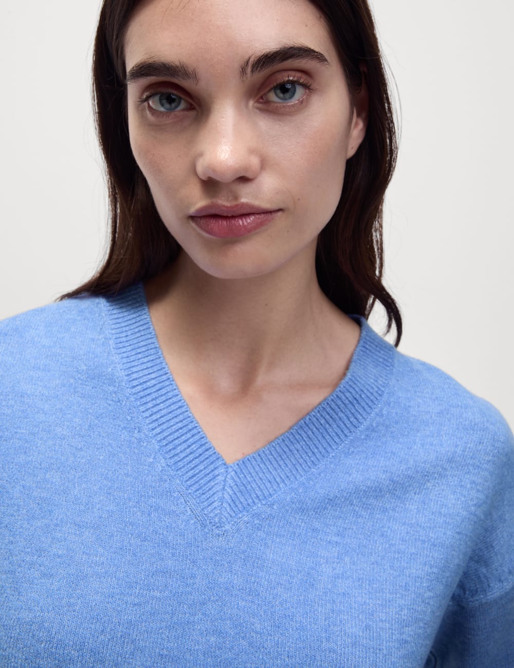

Джемпер с V-образным вырезом Marks & Spencer, цвет Fresh blue