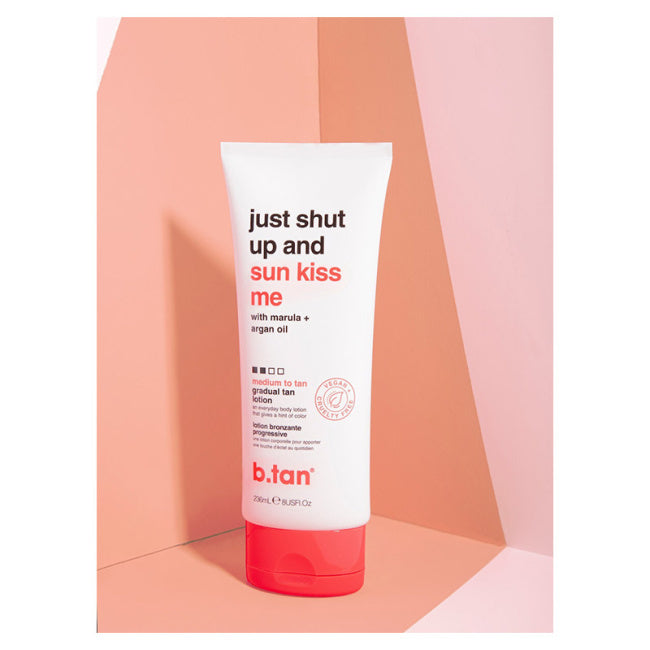Лосьон для постепенного загара Just Shut Up and Sun kiss Me от BTan, подходит как для мужчин, так и для женщин - 237 мл (8 унций) - бронзер B.Tan, прозрачный — фото 2