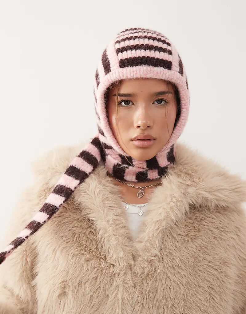 

Восстановленный винтажный чепчик в розовую и коричневую полоску с фирменной нашивкой