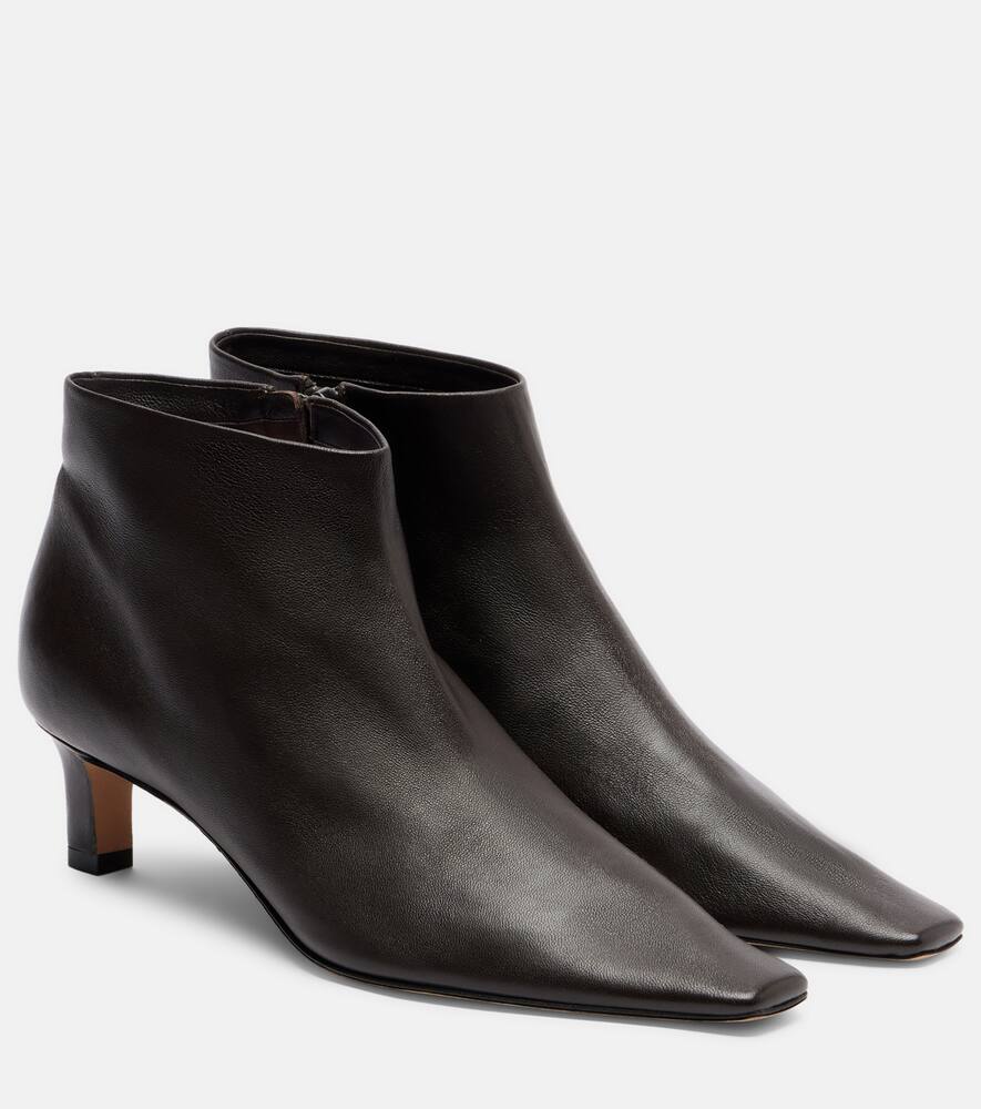 Кожаные ботинки Carla 45 The Row, Lacquer Brown