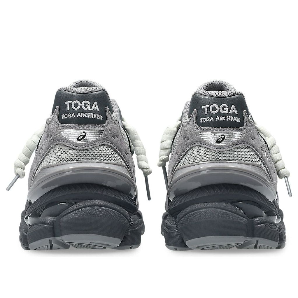 Asics x TOGA Gel-Cumulus 16 TG 'Grey Black Pure Silver' — фото 4
