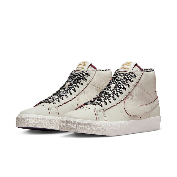 Кроссовки Nike x Welcome Skateboarding Zoom Blazer Mid SB 'Casa Welcome Madrid', цвет sail/dark beetroot/white — фото 2