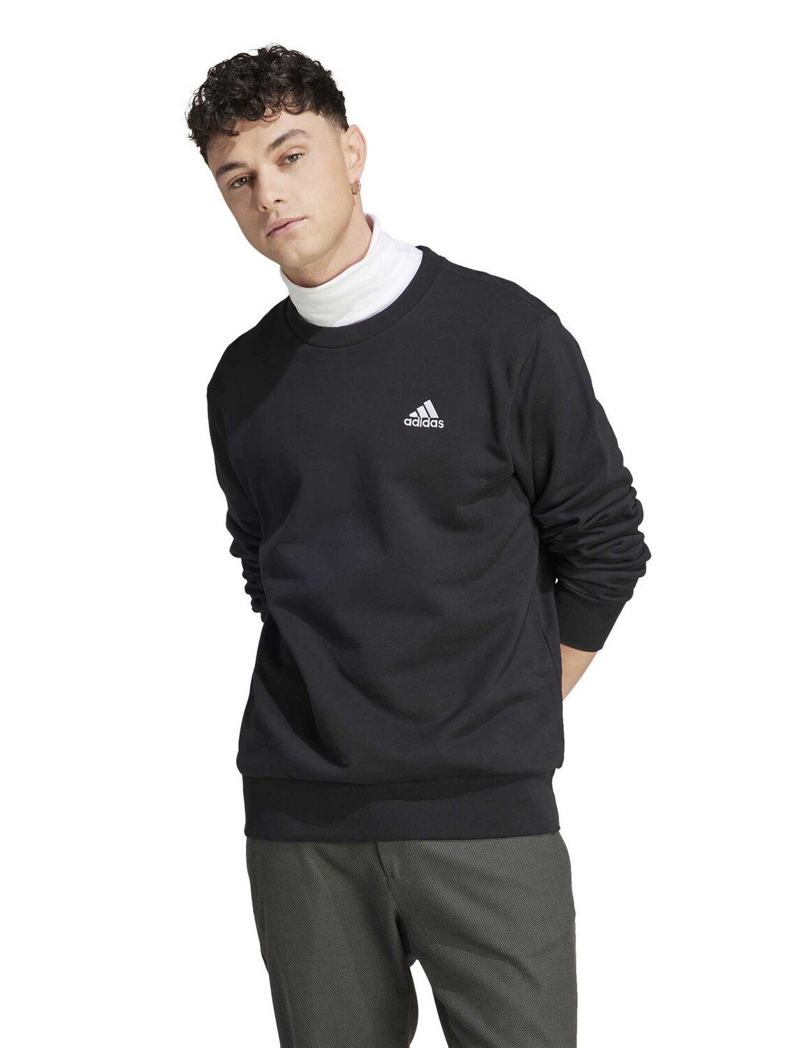 

Блуза Adidas Sportswear Essentials, черный