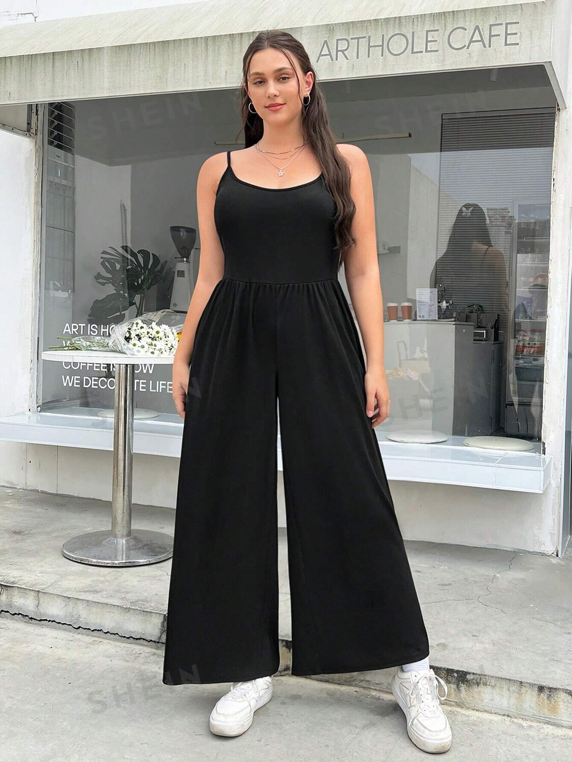 

EZwear Женский летний повседневный однотонный комбинезон больших размеров с эластичным поясом и регулируемыми бретелями Shein, черный