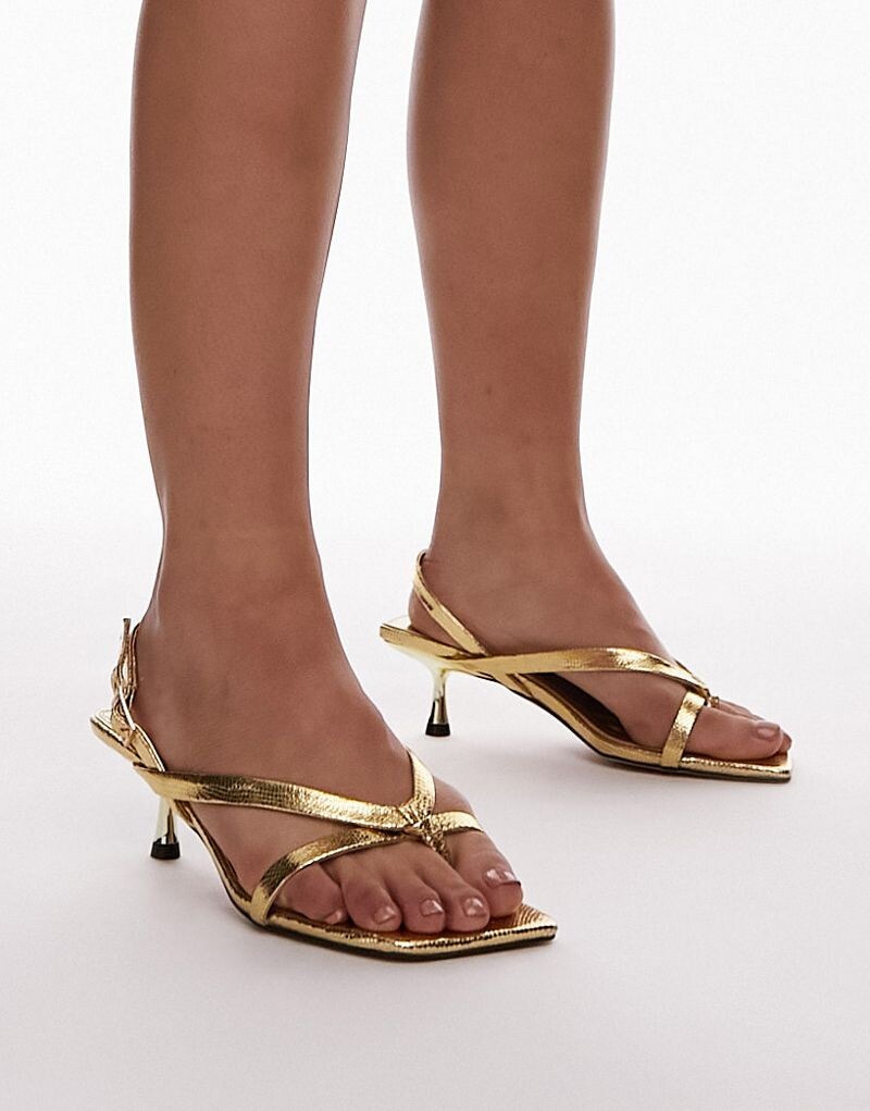 

Topshop Wide Fit - Issy - шлепанцы на высоком каблуке с эффектом золотой ящерицы