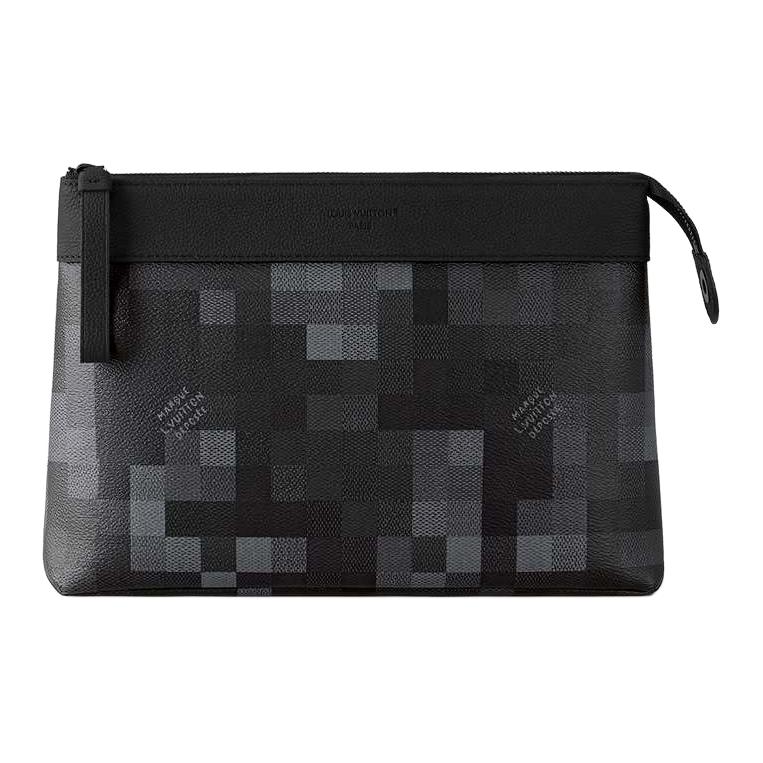 

LOUIS VUITTON Клатч