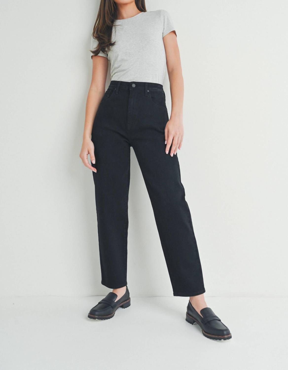

Зауженные джинсы Barrel черного цвета JUST BLACK DENIM