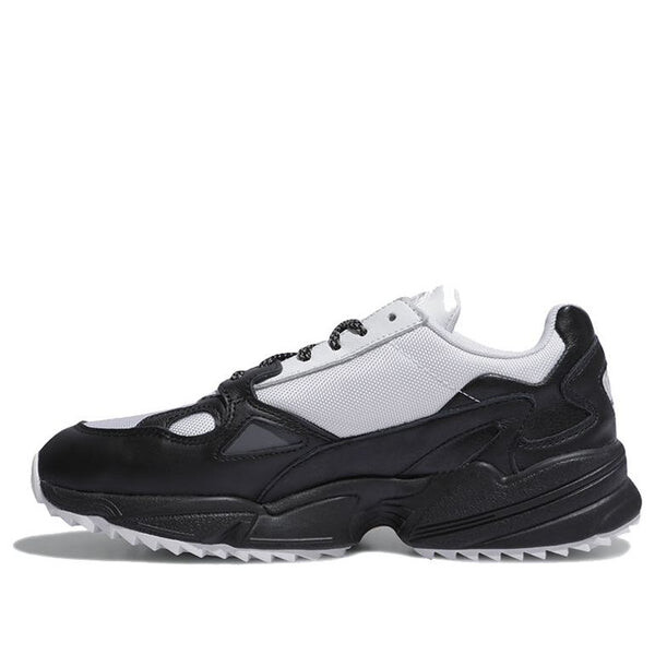 Массивные кроссовки Falcon Trail Adidas, черный
