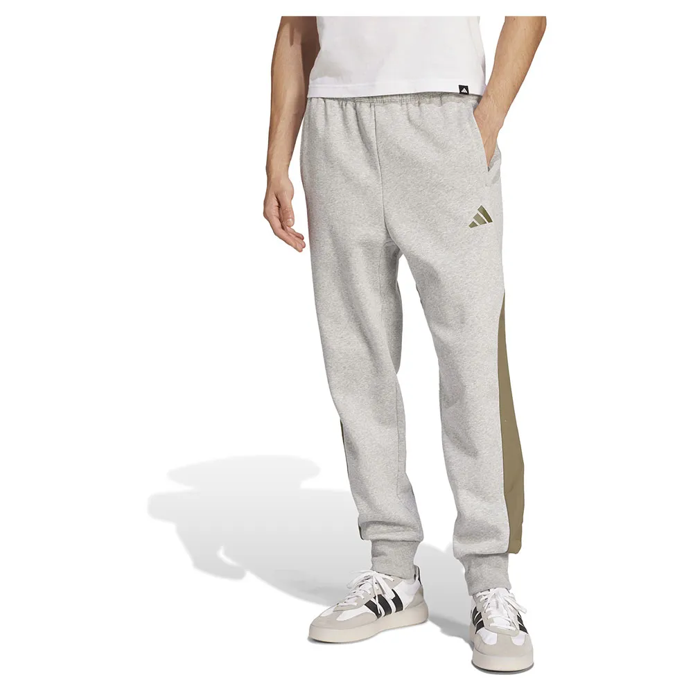 

Брюки adidas Seasonal Essentials Colorblock, серый