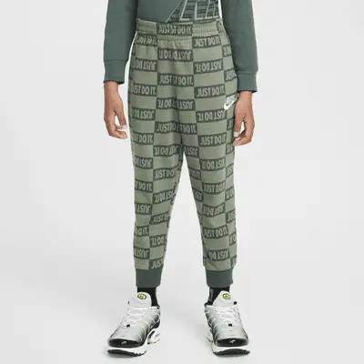 

Джоггеры Nike Sportswear Textured Club, цвет Oil Green