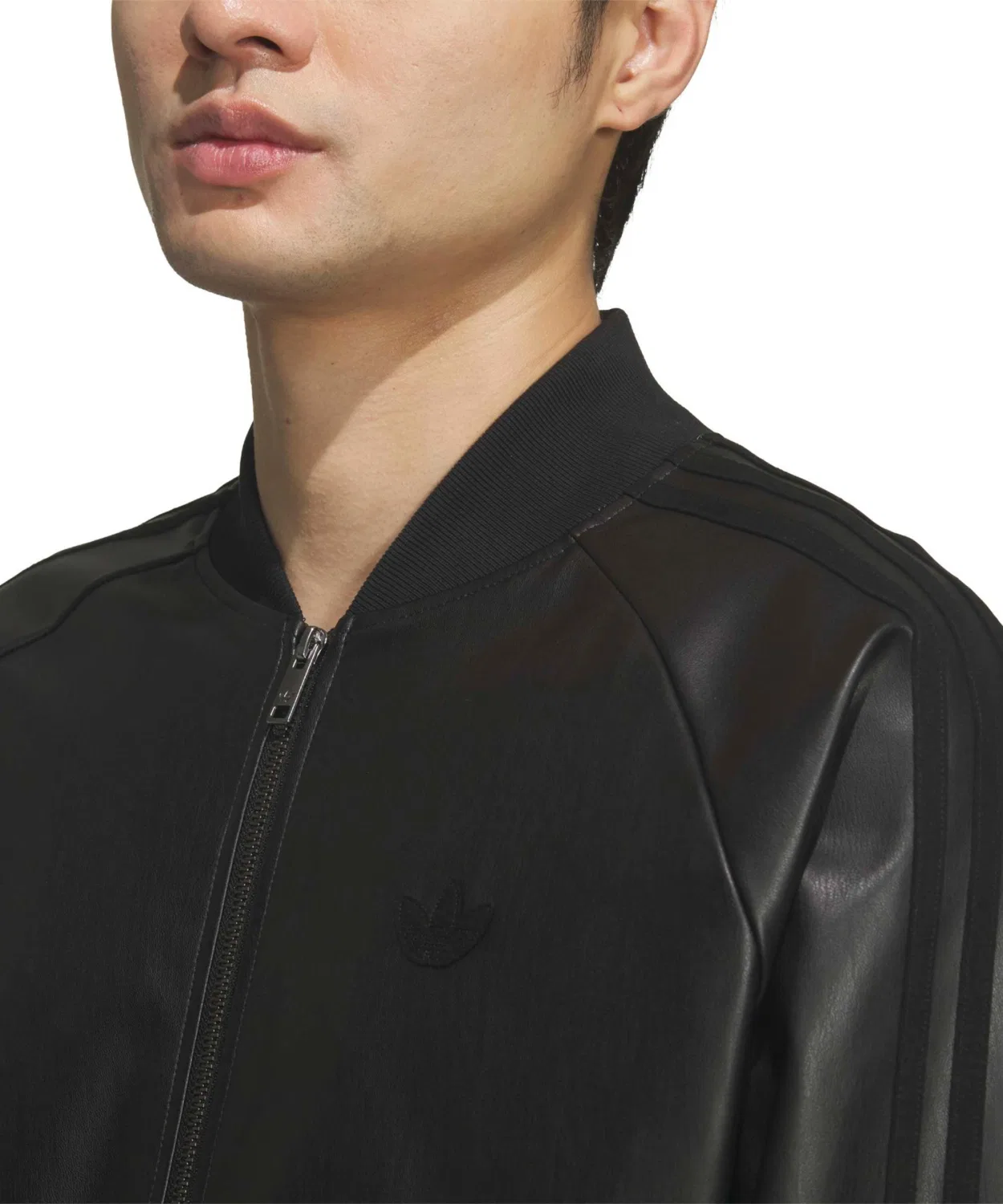 Куртка-бомбер adidas SST PLEATHER TRACK TOP из кожзаменителя, чёрная — фото 3
