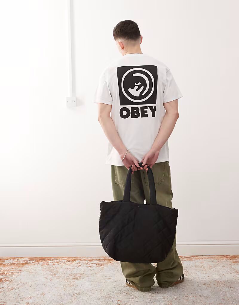 

Футболка Obey с ярким графическим логотипом и принтом на спине белого цвета