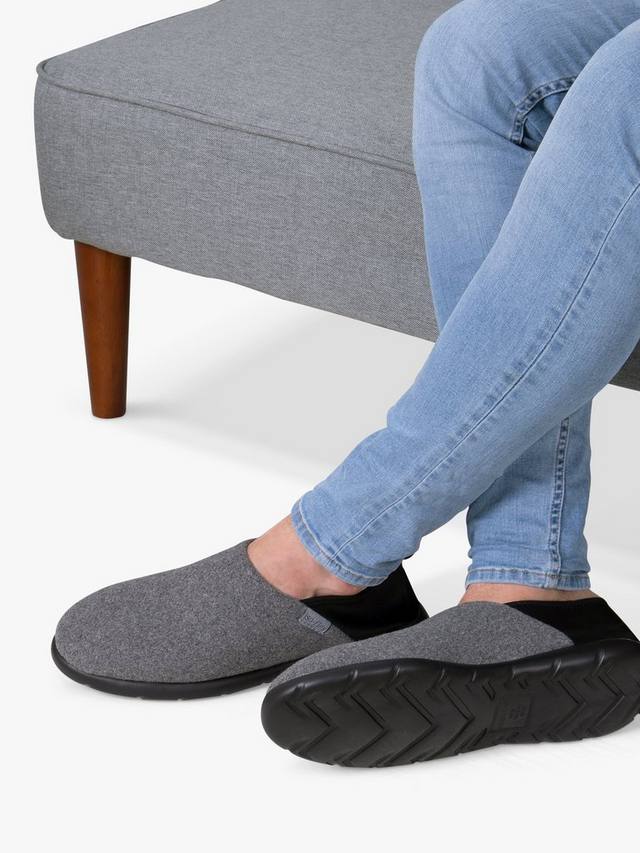 

Тапочки-мул с текстурой iso flex из цветного блока totes, цвет Grey/Black