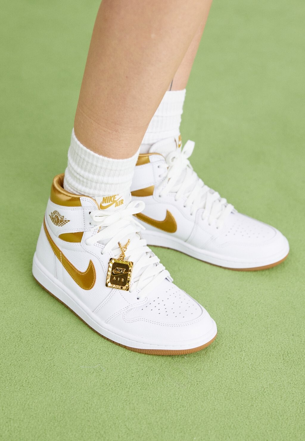 

Высокие кеды Air Jordan 1 Retro Jordan, белый