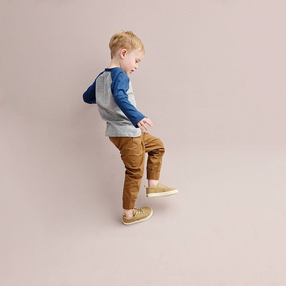 Саржевые спортивные штаны Jumping Beans для малышей Jumping Beans, цвет Elgin Beige — фото 3