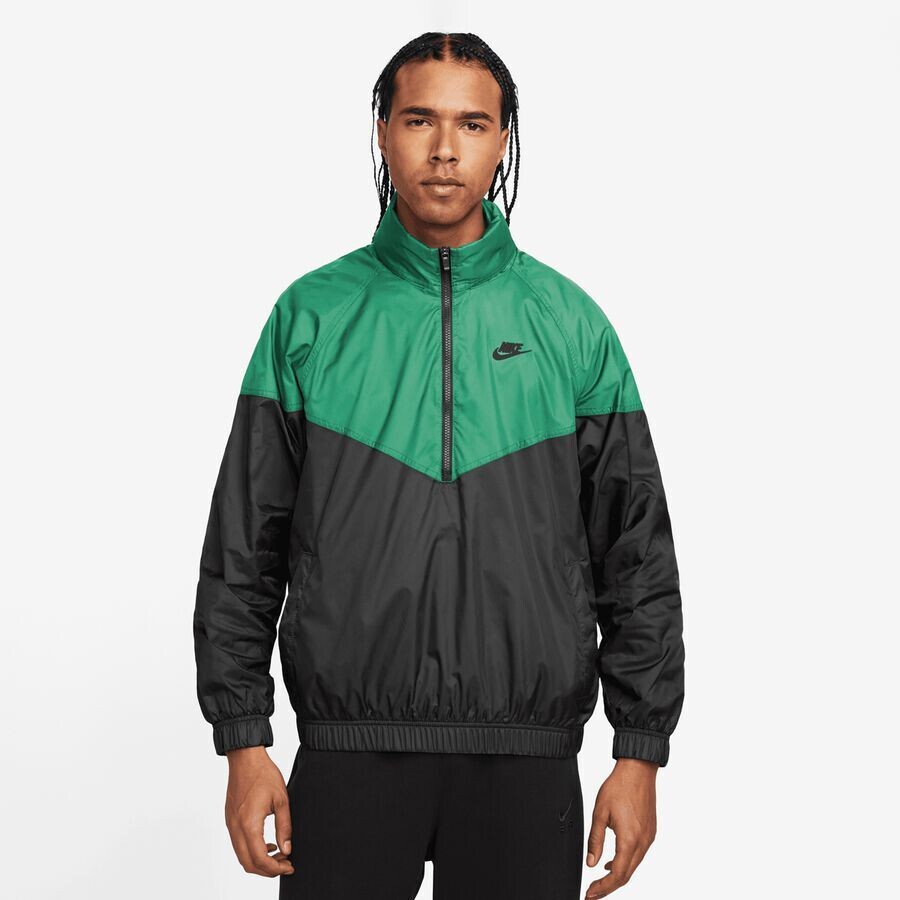 

Спортивная куртка-анорак Windrunner NIKE, цвет stadium green/black/black