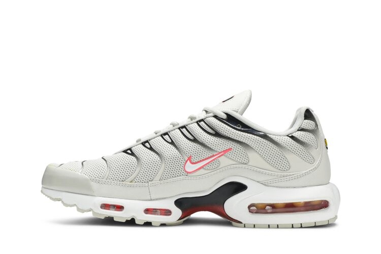 Кроссовки Nike Air Max Plus 'Light Bone', черный — фото 3