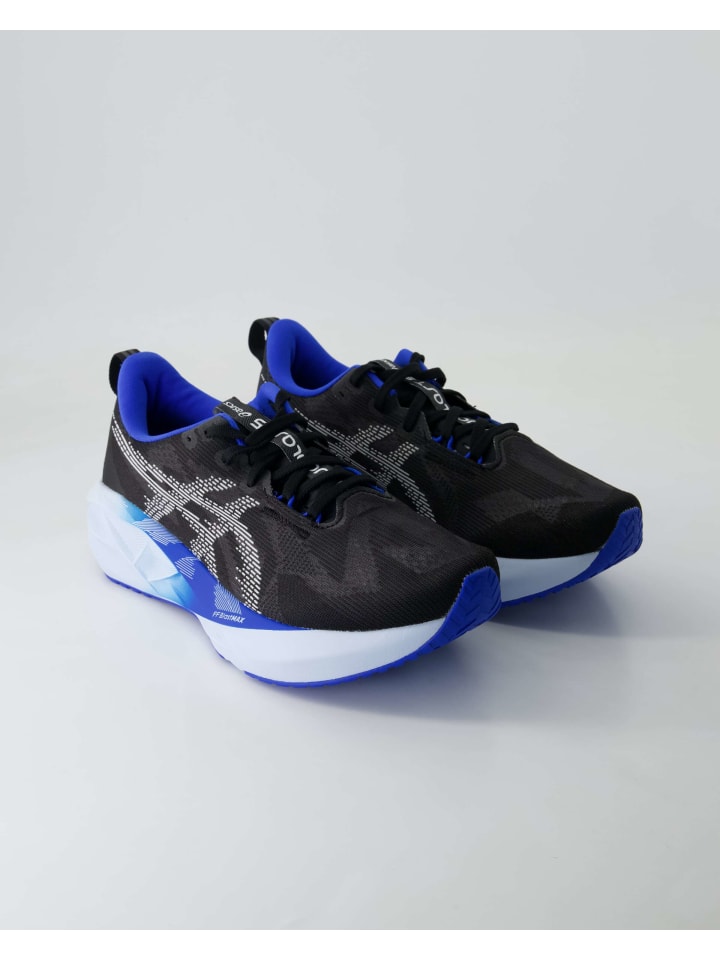 

Кроссовки на шнуровке asics, черный