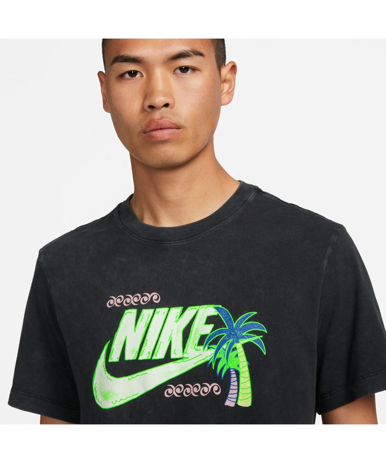 Мужская футболка Nike Beach Party с принтом чёрная — фото 3