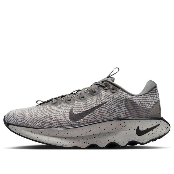 

Кроссовки motiva 'light iron ore' Nike, мультиколор