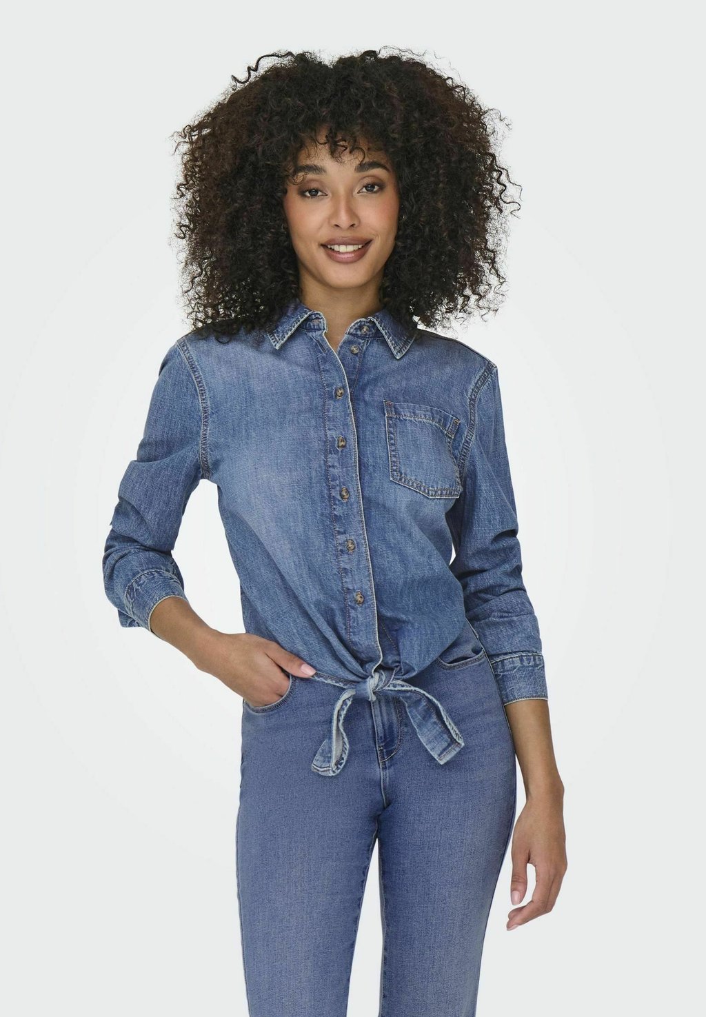 

Блуза ONLSEVIGNY ONLY, цвет Medium Blue Denim