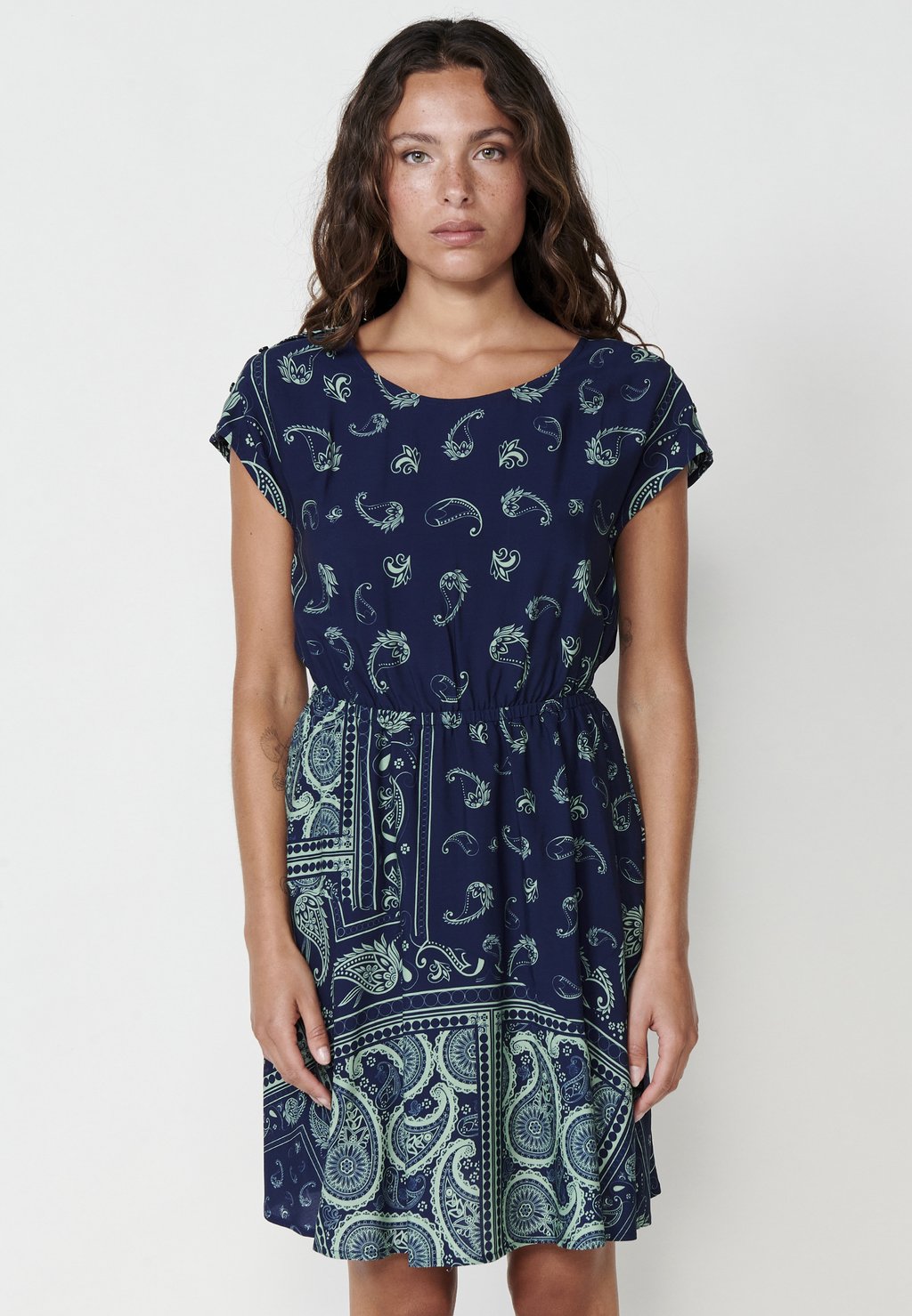 

Повседневное платье Koroshi, темно-синий