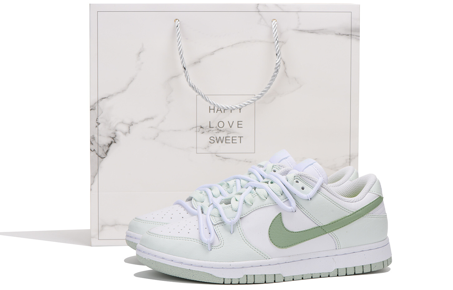 

Кроссовки Nike Dunk Skateboard Shoes Women's Low-Top White/Green