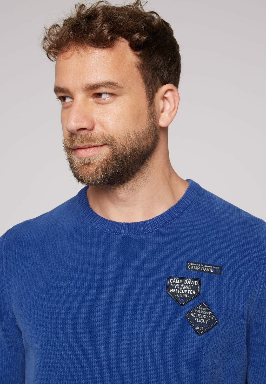 

Джемпер CHENILLE MIT PATCHES Camp David, синий