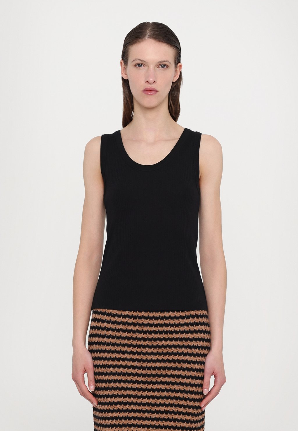 

Топ MULTIC WEEKEND MaxMara, черный