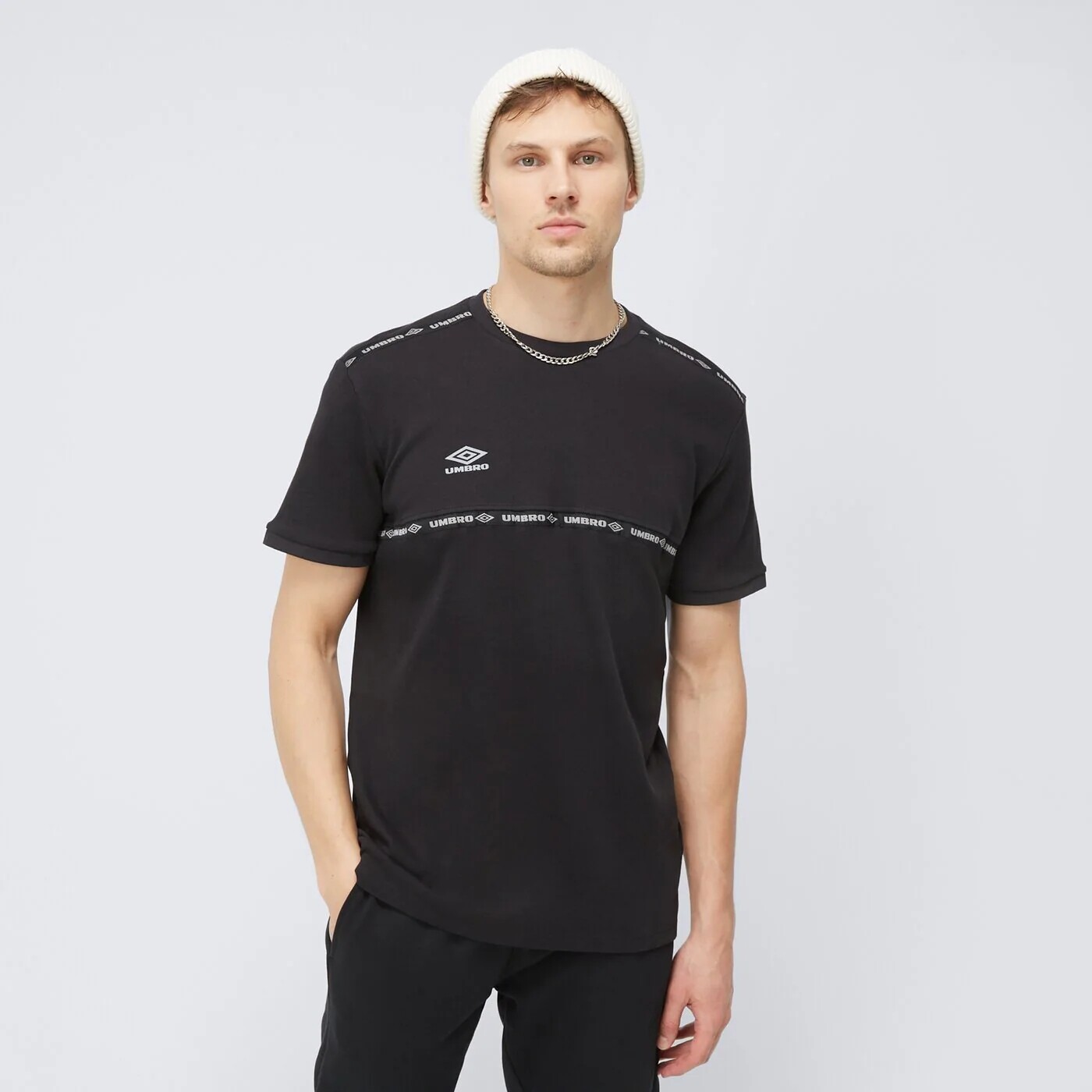 

Футболка Umbro Taped Tech, черный