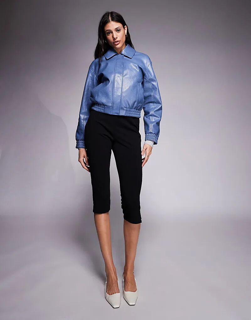 

Высокие брюки-капри ASOS DESIGN с разрезами по бокам черного цвета