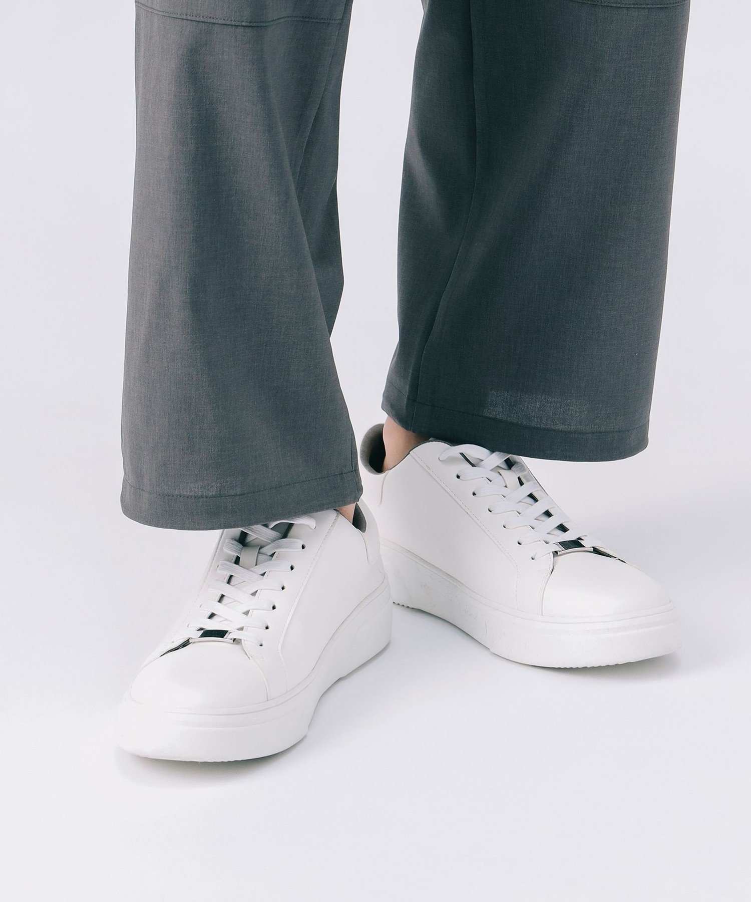 Кроссовки из искусственной кожи (размеры 25,5-27,5 см) BEAMS HEART MEN, WHITE