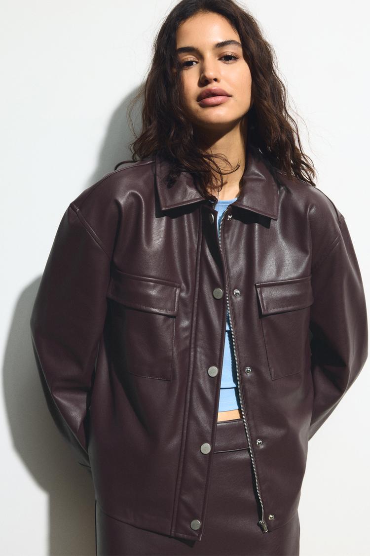 

Куртка из искусственной кожи с карманами Pull And Bear, бордовый